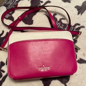 Brand new Kate Spade purse. Perfect Condition. Never been used. Still has tags!